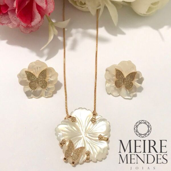 Conjunto Flor Madrepérola Borboleta