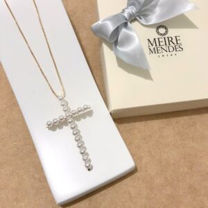 Gargantilha Crucifixo Pérolas
