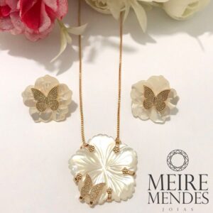 Conjunto Flor Madrepérola Borboleta